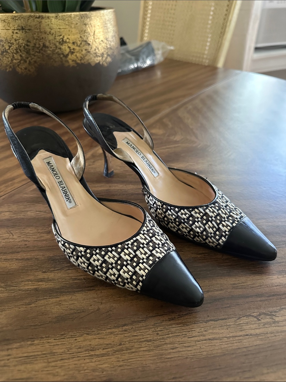 Manolo Blahnik Black and White Woven Pointed-Toe Slingback Pumps- Size 39